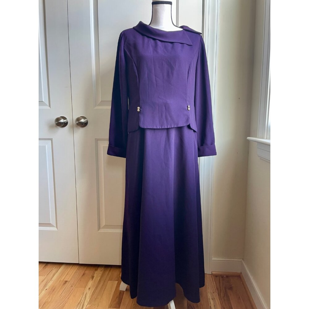Danny & Nicole New York Purple Two-Piece Skirt Suit - Size 14